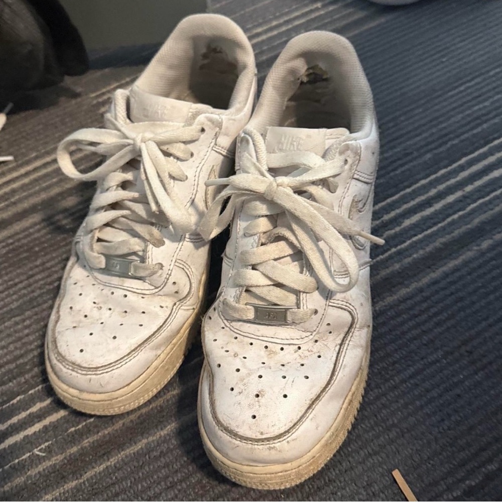 Nike Air Force Sneakers